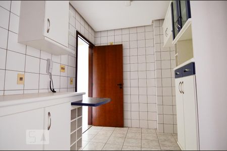 Apartamento para alugar com 80m², 2 quartos e 1 vaga Apartamento para alugar com 80m², 2 quartos e 1 vagaCozinha