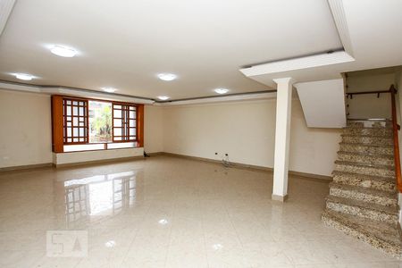 Sala de casa de condomínio para alugar com 4 quartos, 450m² em Vila Rosália, Guarulhos