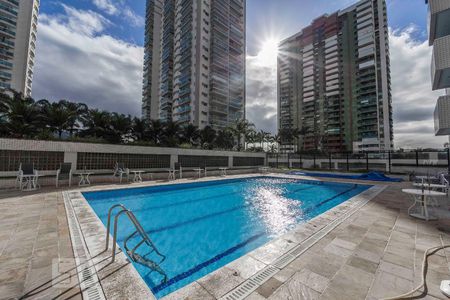 Apartamento para alugar com 115m², 3 quartos e 2 vagasÁrea comum - Piscina