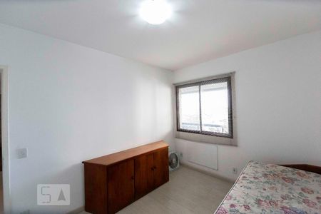 Quarto 2 de apartamento para alugar com 3 quartos, 115m² em Barra da Tijuca, Rio de Janeiro