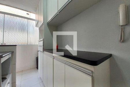 Cozinha de apartamento à venda com 2 quartos, 62m² em Jardim Interlagos, Campinas