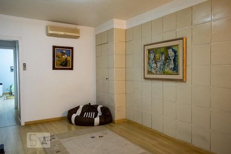 Apartamento à venda com 250m², 3 quartos e 4 vagas Apartamento à venda com 250m², 3 quartos e 4 vagasHALL SUPERIOR