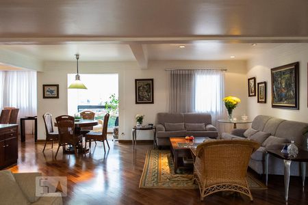 Apartamento à venda com 250m², 3 quartos e 4 vagas Apartamento à venda com 250m², 3 quartos e 4 vagasSALA