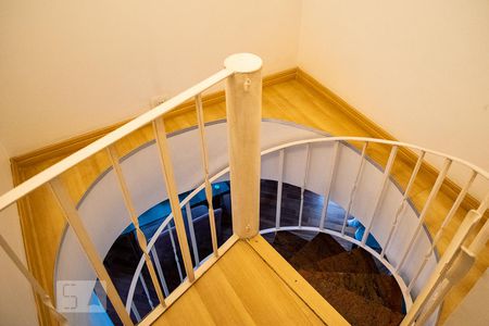 Apartamento à venda com 250m², 3 quartos e 4 vagas Apartamento à venda com 250m², 3 quartos e 4 vagasESCADA