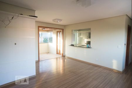 Sala de apartamento para alugar com 3 quartos, 101m² em Petrópolis, Porto Alegre