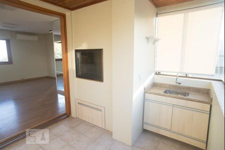 Sala de apartamento para alugar com 3 quartos, 101m² em Petrópolis, Porto Alegre