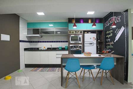 Cozinha de apartamento à venda com 1 quarto, 50m² em Centro, São Paulo