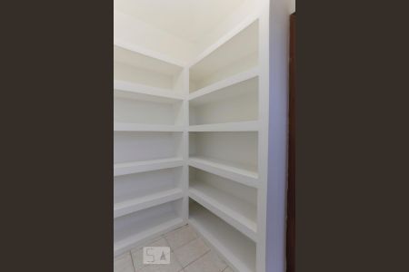 Apartamento à venda com 160m², 3 quartos e 2 vagas Apartamento à venda com 160m², 3 quartos e 2 vagasQuarto de Serviço ( Dispensa )