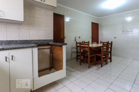 Apartamento à venda com 160m², 3 quartos e 2 vagas Apartamento à venda com 160m², 3 quartos e 2 vagasCozinha - Armários