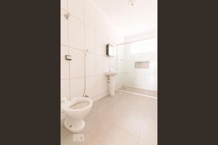 Banheiro de casa para alugar com 2 quartos, 90m² em Aclimação, São Paulo