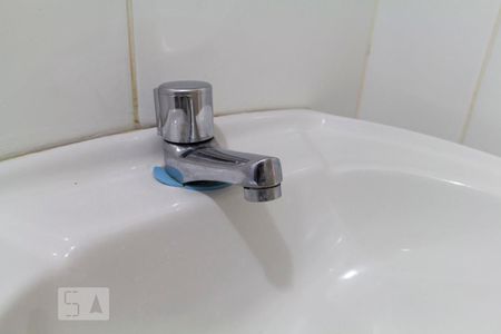 Banheiro Social de apartamento para alugar com 2 quartos, 60m² em Saúde, São Paulo