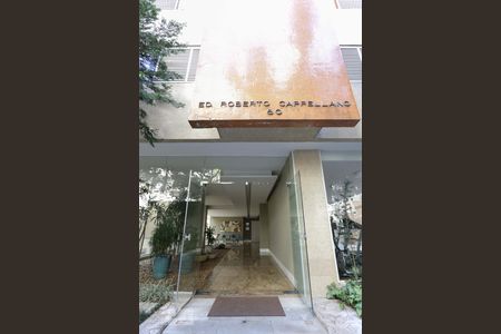 Apartamento à venda com 106m², 2 quartos e 1 vagaFachada