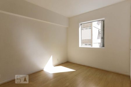 Apartamento à venda com 106m², 2 quartos e 1 vagaQuarto 02