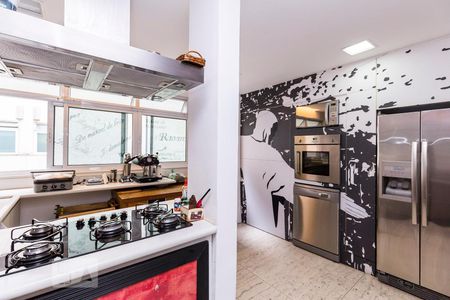 Apartamento à venda com 160m², 3 quartos e 2 vagasCozinha