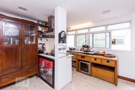 Apartamento à venda com 160m², 3 quartos e 2 vagasCozinha