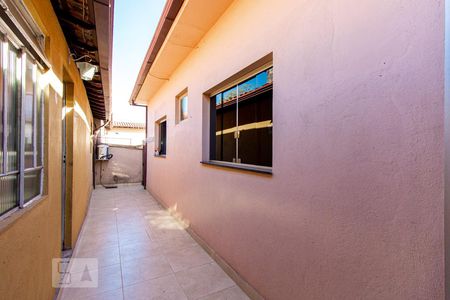 Casa à venda com 360m², 4 quartos e 5 vagas Casa à venda com 360m², 4 quartos e 5 vagasÁrea externa