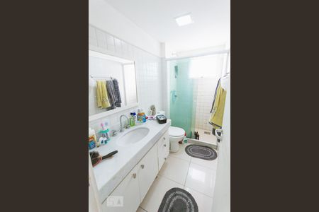 Banheiro Social de apartamento à venda com 4 quartos, 136m² em Jacarepaguá, Rio de Janeiro