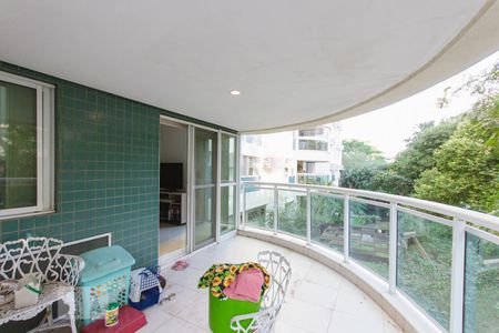 Varanda Gourmet de apartamento à venda com 4 quartos, 136m² em Jacarepaguá, Rio de Janeiro