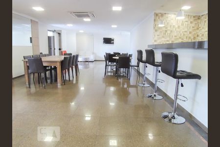 Apartamento à venda com 220m², 3 quartos e 4 vagas Apartamento à venda com 220m², 3 quartos e 4 vagasSalão de Festa