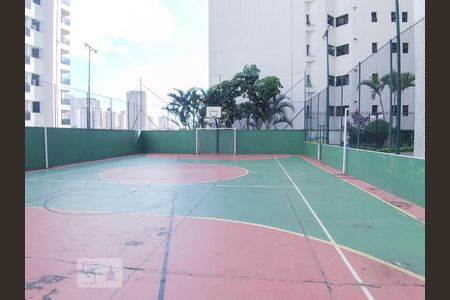 Apartamento à venda com 220m², 3 quartos e 4 vagas Apartamento à venda com 220m², 3 quartos e 4 vagasQuadra Esportiva