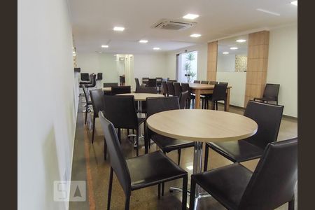 Apartamento à venda com 220m², 3 quartos e 4 vagas Apartamento à venda com 220m², 3 quartos e 4 vagasSalão de Festa