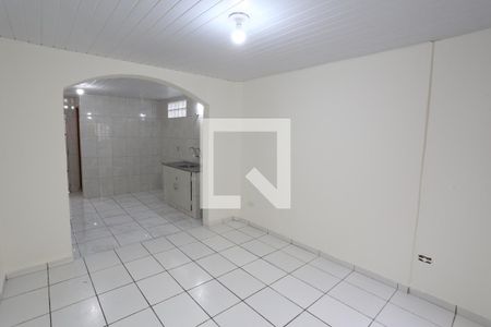 Sala de casa para alugar com 2 quartos, 90m² em Jardim Nordeste, São Paulo