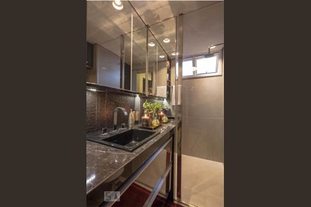 Banheiro de apartamento para alugar com 1 quarto, 58m² em Funcionários, Belo Horizonte