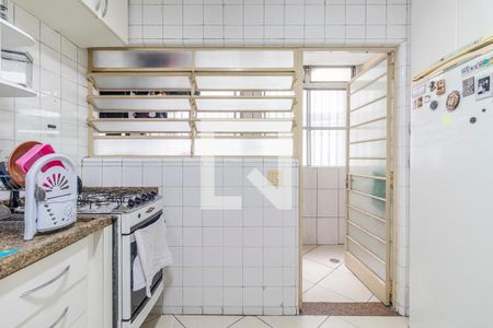 Apartamento à venda com 117m², 4 quartos e 1 vaga Apartamento à venda com 117m², 4 quartos e 1 vagaCozinha