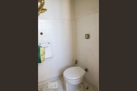 Apartamento à venda com 83m², 2 quartos e sem vagaBanheiro de serviço