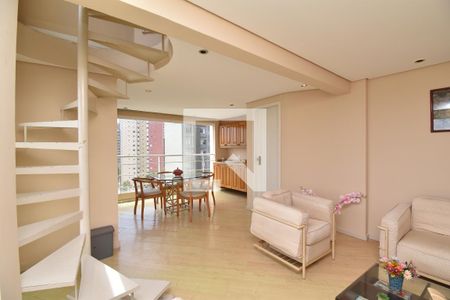 Sala de Estar de apartamento para alugar com 1 quarto, 70m² em Cristo Rei, Curitiba