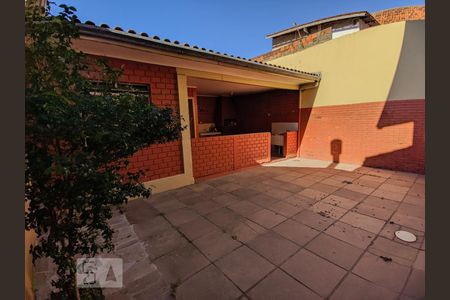 Casa para alugar com 200m², 3 quartos e 2 vagasÁrea  comum 