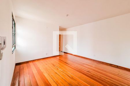 Sala de apartamento para alugar com 3 quartos, 75m² em Jardim Leblon, Belo Horizonte