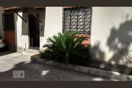 Fachada de apartamento para alugar com 2 quartos, 45m² em Serrano, Belo Horizonte