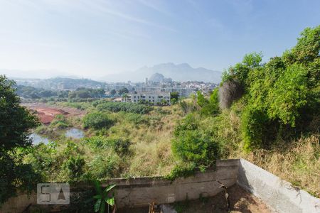 Vista Sala de apartamento para alugar com 2 quartos, 50m² em Taquara, Rio de Janeiro
