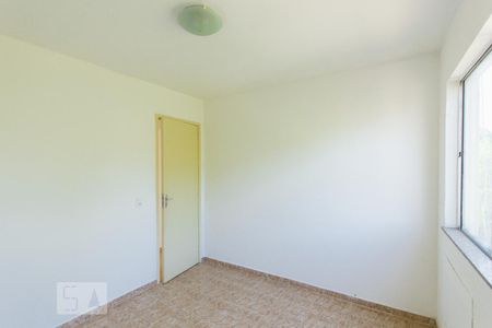 Quarto 1 de apartamento para alugar com 2 quartos, 50m² em Taquara, Rio de Janeiro