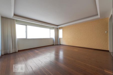 Apartamento para alugar com 3 quartos, 145m² em Setor Sul, Goiânia