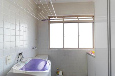 Apartamento à venda com 70m², 3 quartos e 1 vagaÁrea de Serviço