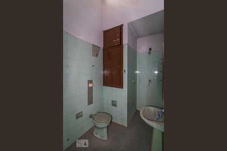 Banheiro de casa à venda com 2 quartos, 153m² em Santo Amaro, São Paulo