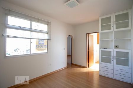 Sala de apartamento para alugar com 1 quarto, 56m² em Lourdes, Belo Horizonte