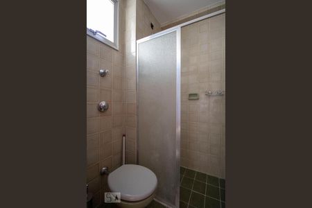 Banheiro de apartamento para alugar com 1 quarto, 56m² em Lourdes, Belo Horizonte