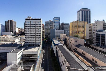 Varanda de kitnet/studio para alugar com 1 quarto, 28m² em Centro, Curitiba