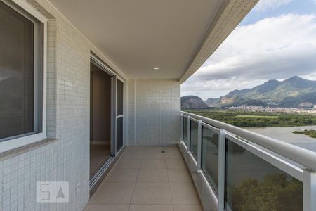 Varanda (primeiro andar) de apartamento à venda com 3 quartos, 215m² em Barra da Tijuca, Rio de Janeiro