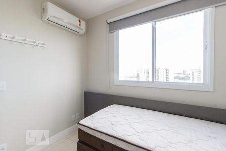 Apartamento à venda com 215m², 3 quartos e 3 vagasSuíte 2 (primeiro andar)
