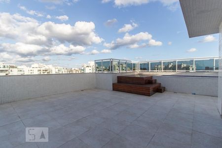 Apartamento à venda com 215m², 3 quartos e 3 vagasTerraço (segundo andar)