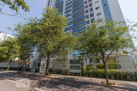 Apartamento à venda com 215m², 3 quartos e 3 vagasFachada