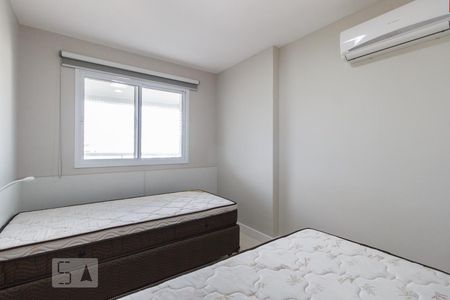 Apartamento à venda com 215m², 3 quartos e 3 vagasQuarto (primeiro andar)