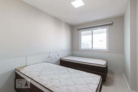 Apartamento à venda com 215m², 3 quartos e 3 vagas(primeiro andar)