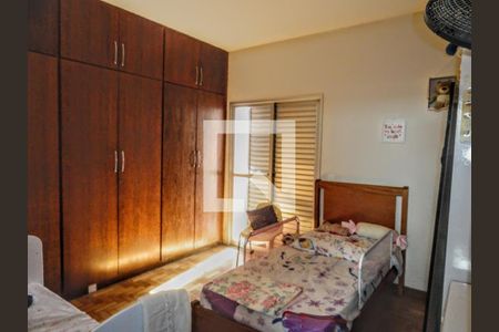 Casa à venda com 4 quartos, 195m² em Sagrada Família, Belo Horizonte