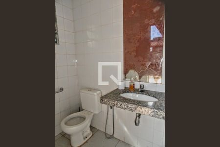 Casa à venda com 4 quartos, 195m² em Sagrada Família, Belo Horizonte