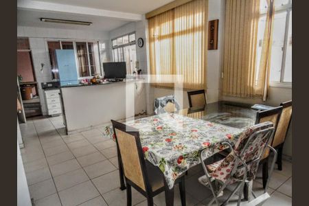 Casa à venda com 4 quartos, 195m² em Sagrada Família, Belo Horizonte